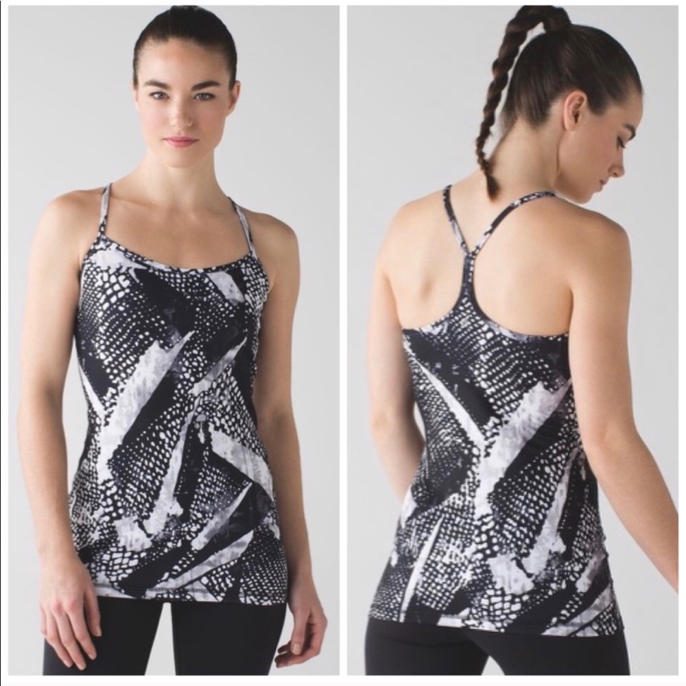🔥Lululemon Athletica Power Y Tank 🔥 - Picture 2 of 6
